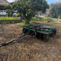 Erpice a dischi 16 elementi con apertura idraulica