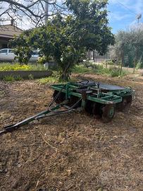 Erpice a dischi 16 elementi con apertura idraulica