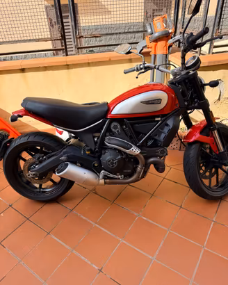 Ducati Scrambler Icon Red 800