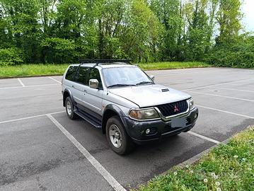 Mitsubishi Pajero sport 4x4