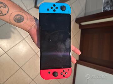 Switch oled Accetto scam*bi