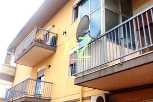 Comodo 3 vani primo piano con doppi servizi