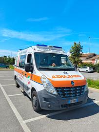 Ambulanza Renault Master 2.3L 146cv 
