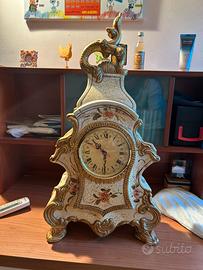 Orologio dipinto a mano