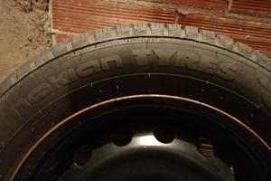 Gomme invernali usate + cerchi in ferro. 