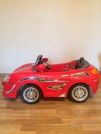 Macchinina elettrica rossa per bambini con telecom