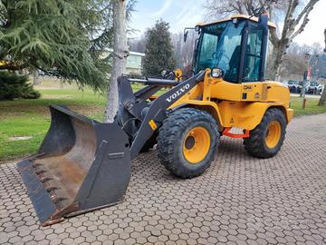 Pala gommata VOLVO L35GS