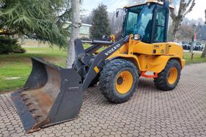 Pala gommata VOLVO L35GS