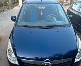 Opel Agila