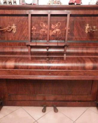 Pianoforte verticale