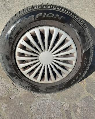 gomme Pirelli  Scorpion invernali con cerchi