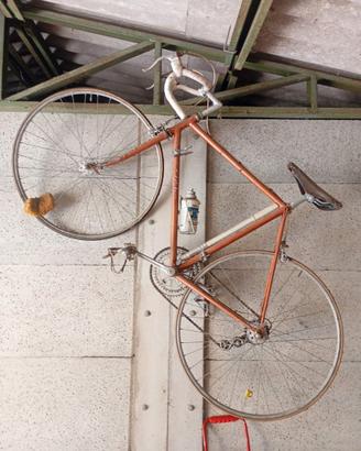Bicicletta da corsa vintage atala
