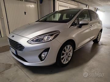 ford fiesta 7cv gpl titanium Unico prop