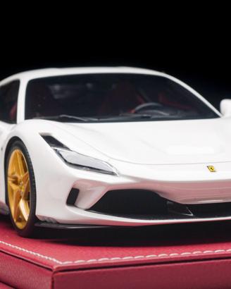 Ferrari F8 Tributo 1:18 – BBR (Bianco Cervino)