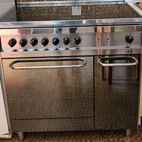Cucina a gas e cappa