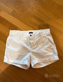 Pantaloncini di marca Motivi