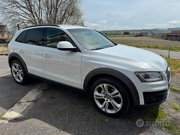 Audi Q5 off Road 2.0 Tdi 177cv exlusive