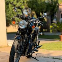 Triumph Bonneville T100black