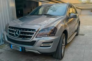 Mercedes-Benz ML350 Grand Edition 