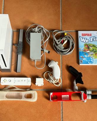 Nintendo Wii Bianca completa con Rapala We Fish