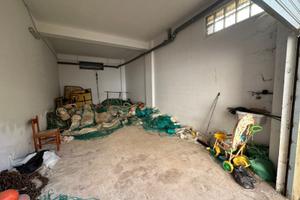 Locale deposito-box auto