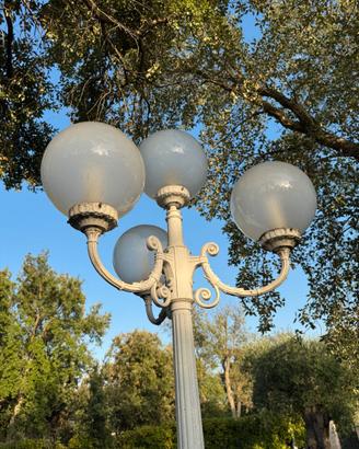 Lampioni da giardino a 4 luci – stile classico