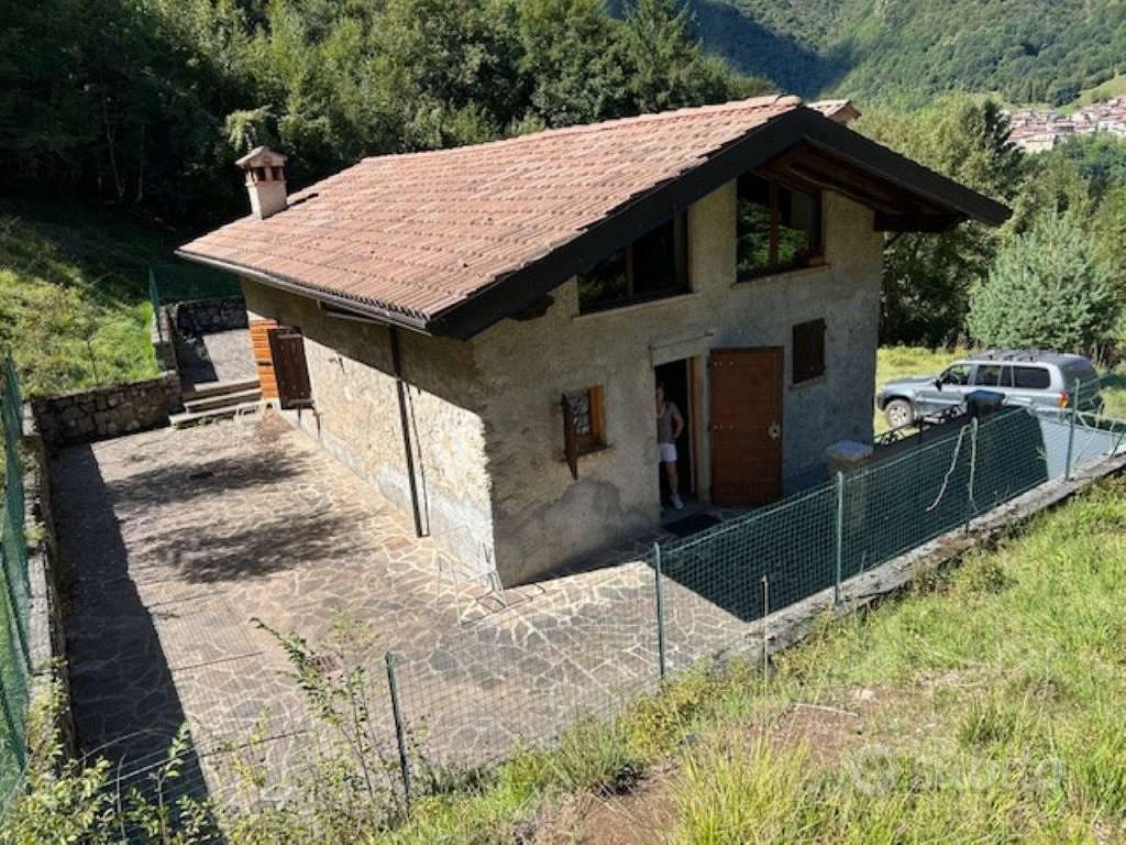 Rustico / Casale di 130 m² con 5 locali e box auto - Vista 3