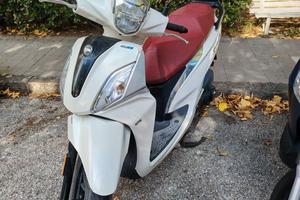 Sym Symphony ST 125 del 2022 con soli 9.000km