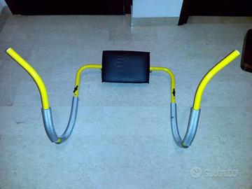 Attrezzo per addominali smontabile