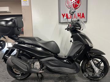 Piaggio Beverly 350 Police