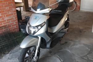 Piaggio beverly 250