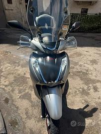 Honda sh 350