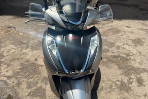 Honda sh 350