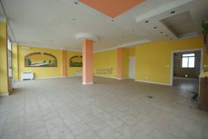Attività / Licenza di 200 m² con 4 locali a San Gi