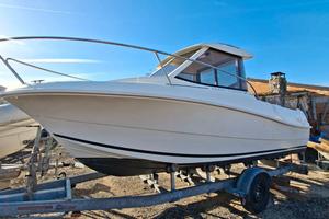 Jeanneau Merry Fischer 585 + EVINRUDE 90 E-TEC