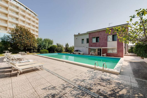 Bilocale in villa con piscina a Lido di Savio