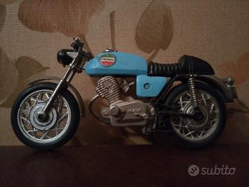 Modellino in metallo moto Laverda 1000 anni '70