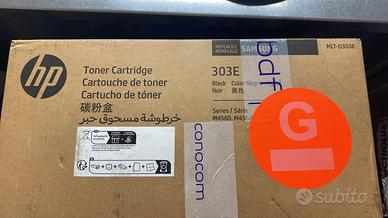 Toner nuovo impacchettato