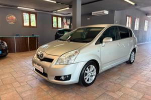 Toyota Corolla Verso 2.2 16V D-4D DPF Luna 7pti