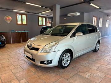 Toyota Corolla Verso 2.2 16V D-4D DPF Luna 7pti