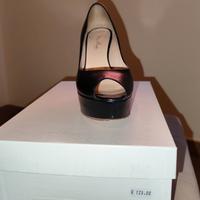 Décolleté con plateau