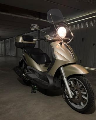 Piaggio beverly 500