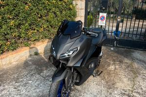 T max 560 icon black 2025 leggi