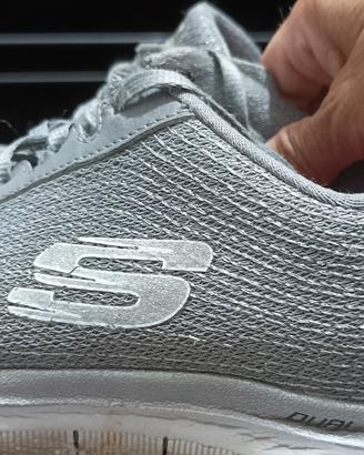 Skechers Lite-Weight