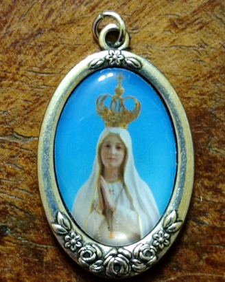 Vecchio CIONDOLO Madonna Pellegrina di Fatima