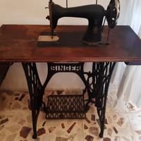 Macchina da cucire Singer vintage
