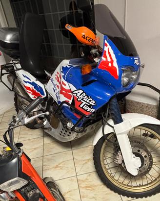 Honda Africa Twin 750 RD07 ASI