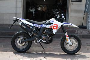 Aprilia SX 125 Motard 2025