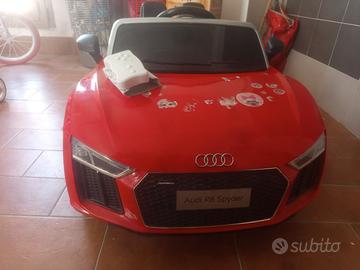 mini audi rosso Ferrari 