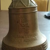 Campana in bronzo; altezza 13 cm, diametro 10 cm